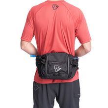 Cargar imagen en el visor de la galería, Race Face Stash 3L Hip Bag Stealth